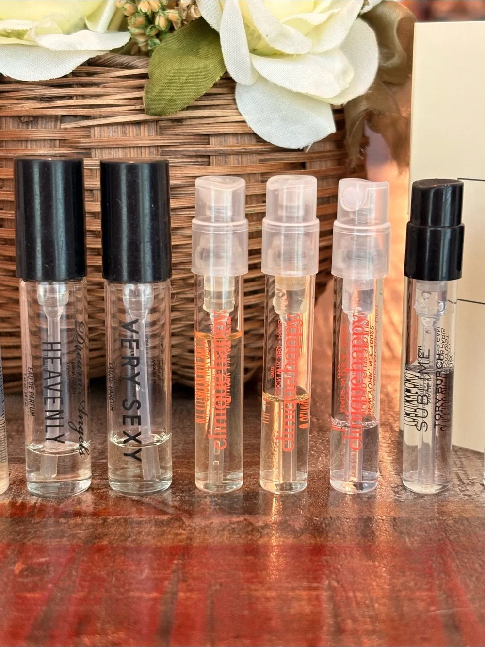 Twelve (12) FRAGRANCE Samples TORY BURCH, ATELIER, ARMANI, JO MALONE & More!